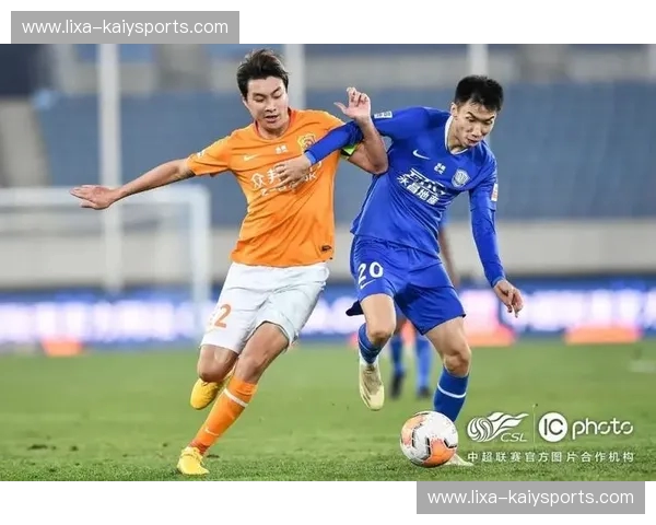 塞外狂飙对垒江城铁军：新疆vs武汉卓尔，一场跨越三千公里的足球灵魂共振